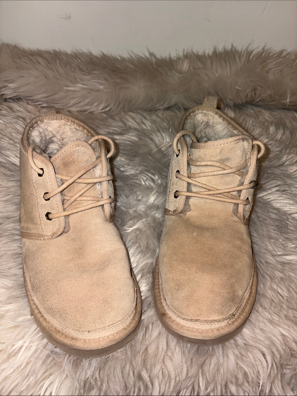 UGG Kids Suede Chukka Boots in Light Tan